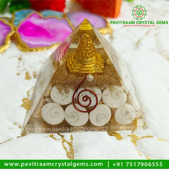 Gomti Chakra With Shree Yantra Pyramid